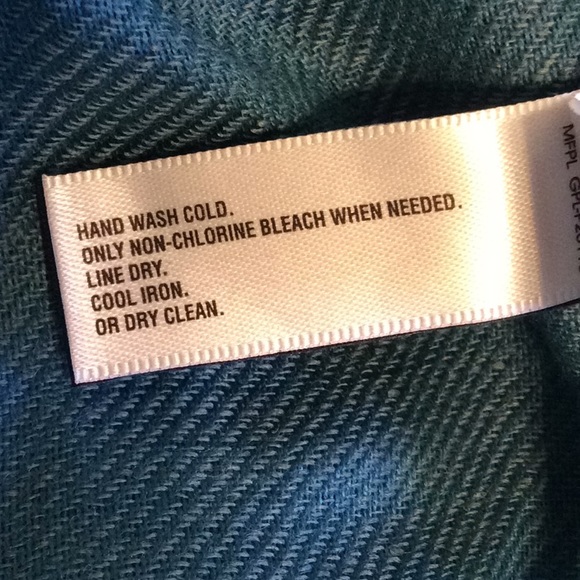 🦋Beautiful extra large scarf, teal/gray from GAP - Picture 5 of 5